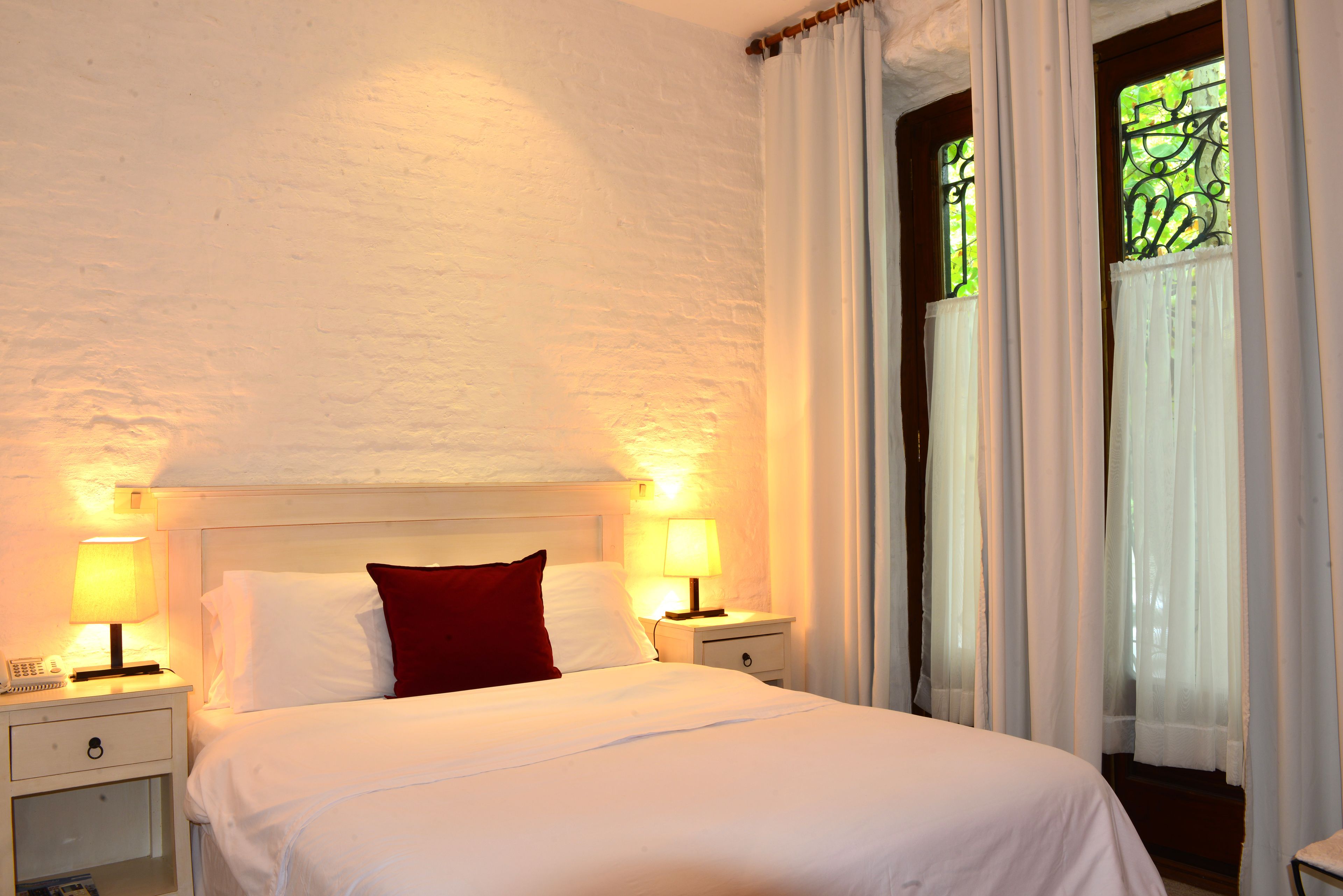 deluxe double room | 1 bedroom, minibar, free wifi, bed sheets