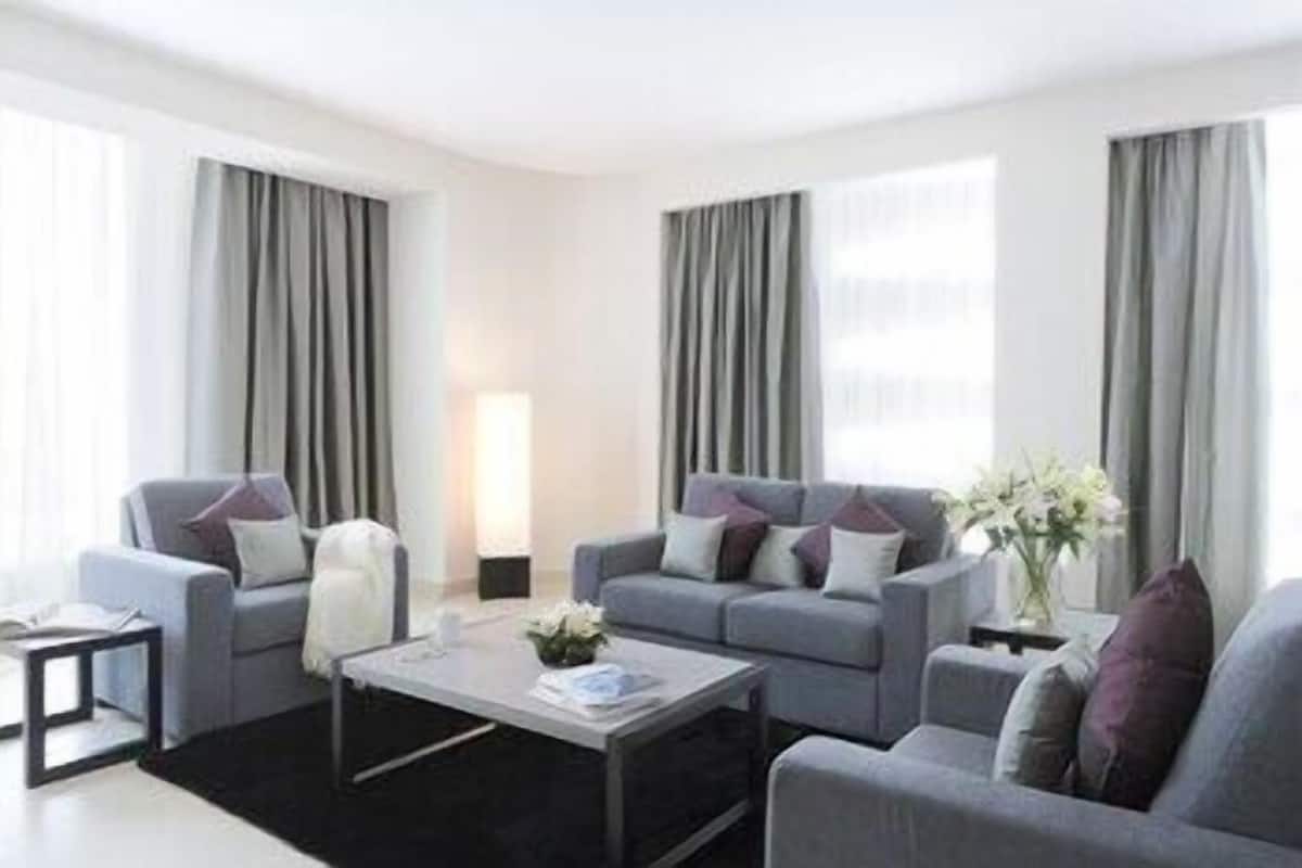 Flat-screen TV, DVD player