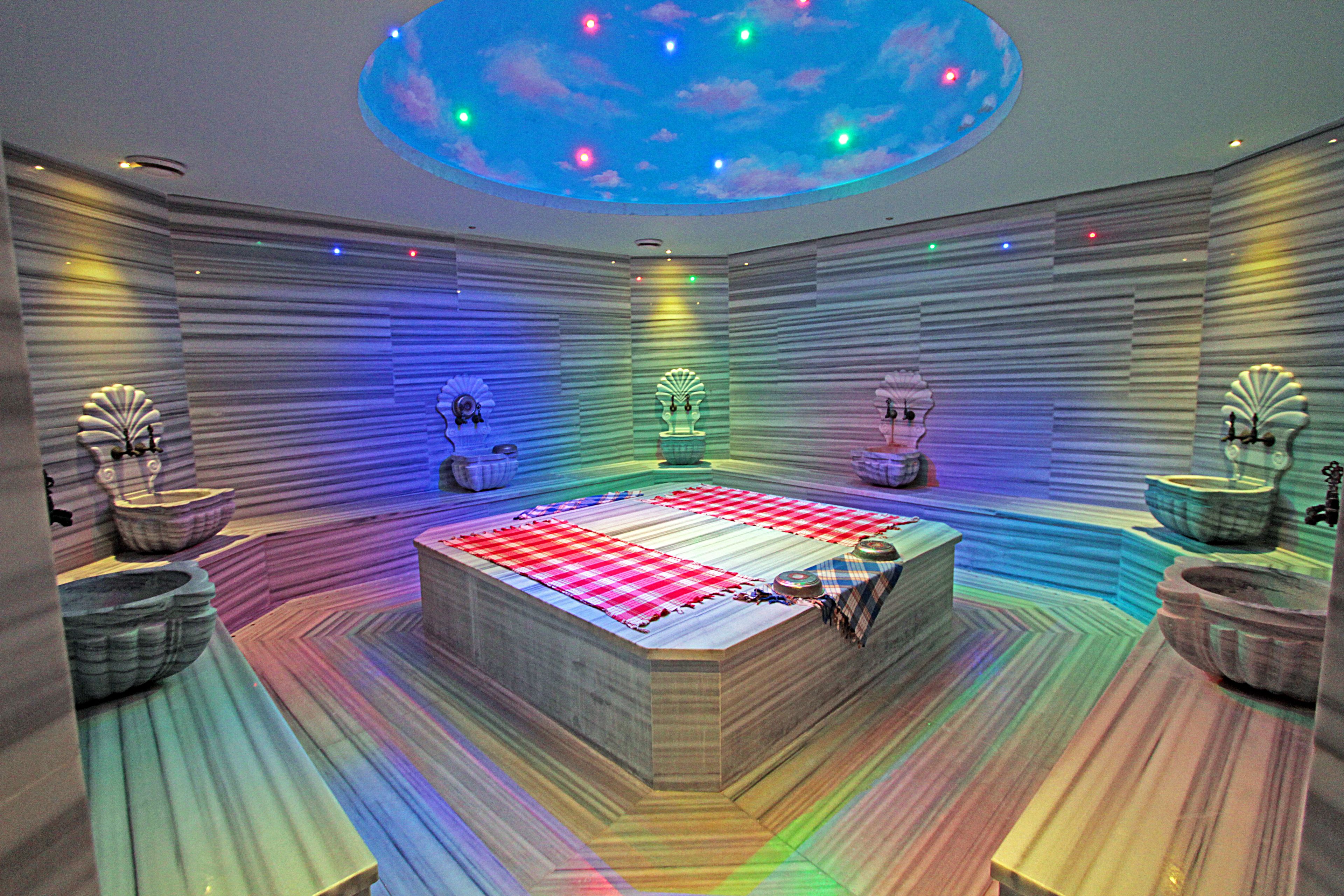 Un sauna, baño turco, baño turco/hammam