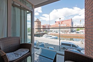 Deluxe Apartment, 1 Bedroom, Balcony, River View (without parking) D1A | View from room - Apartinfo Waterlane Apartments (Gdansk)