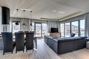 Iron/ironing board, cots/infant beds, rollaway beds, free WiFi - Apartinfo Waterlane Apartments (Gdansk)