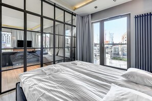 Deluxe Apartment, 1 Bedroom (with parking) - Apartinfo Waterlane Apartments (Gdansk)