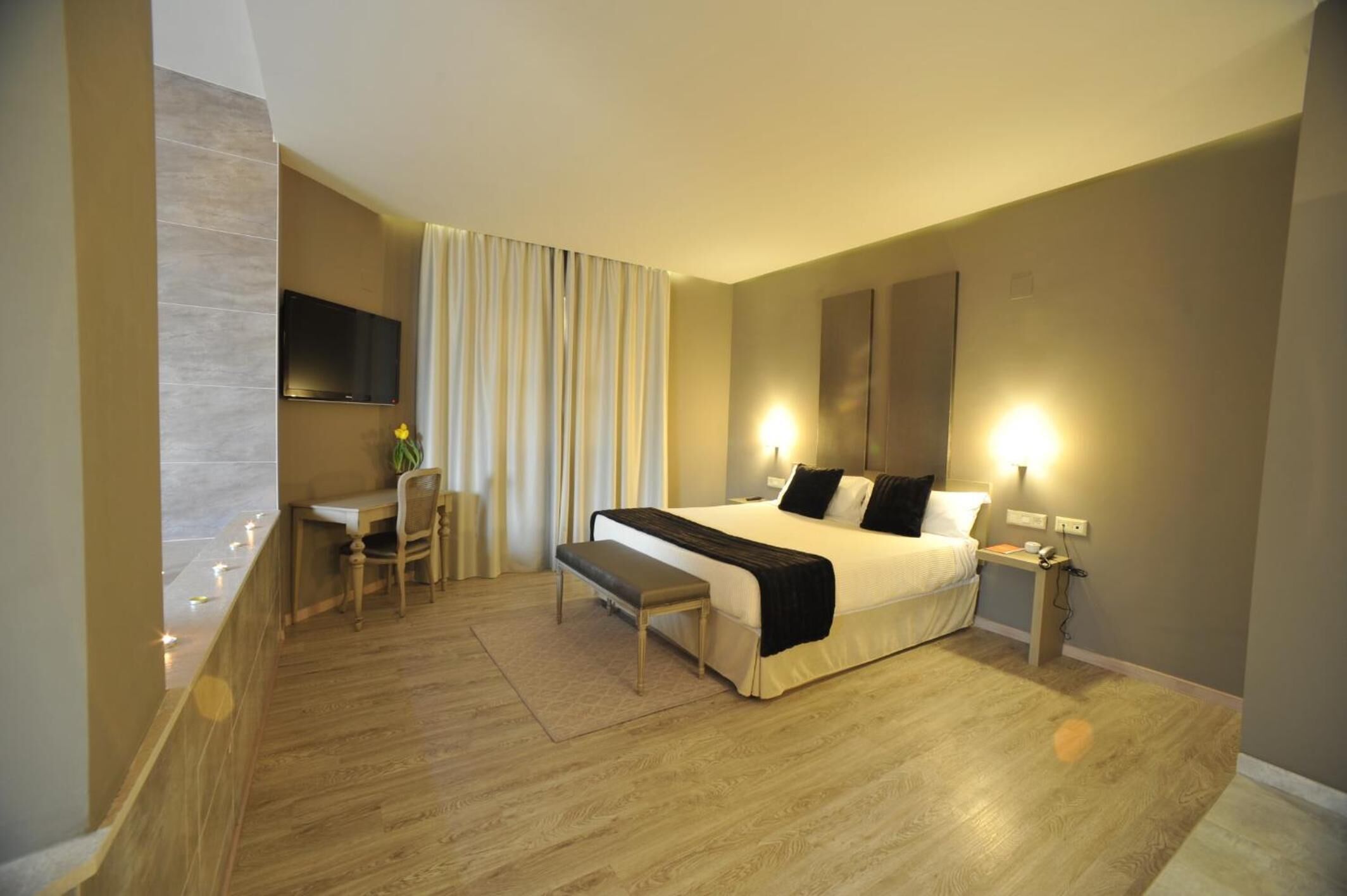 premium bedding, down duvets, pillow-top beds, in-room safe