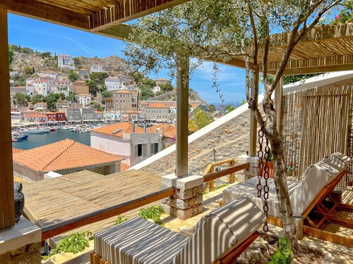 PortaDelMare Deluxe Suites