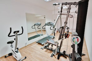 Fitness studio - Hotel Cleopatra (Saturn)
