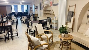 Free daily buffet breakfast  - Al Casale del Veio B&B (Rome)