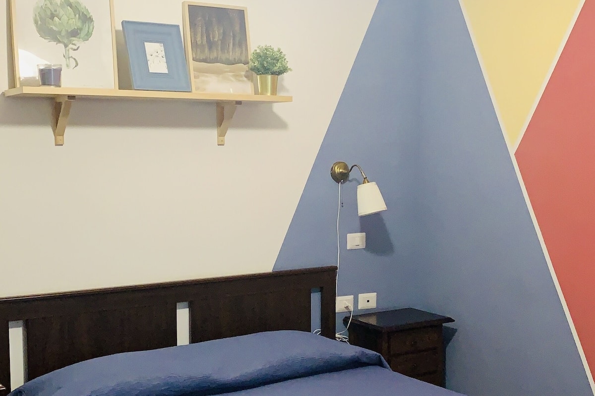 Schreibtisch, Verdunkelungsvorhänge, Bügeleisen/Bügelbrett, Babybetten