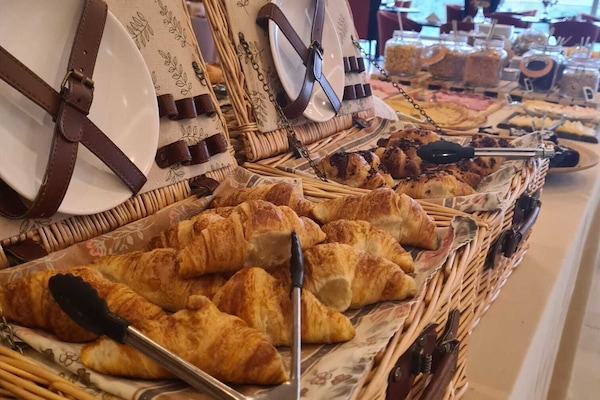 Desayuno bufé gratuito