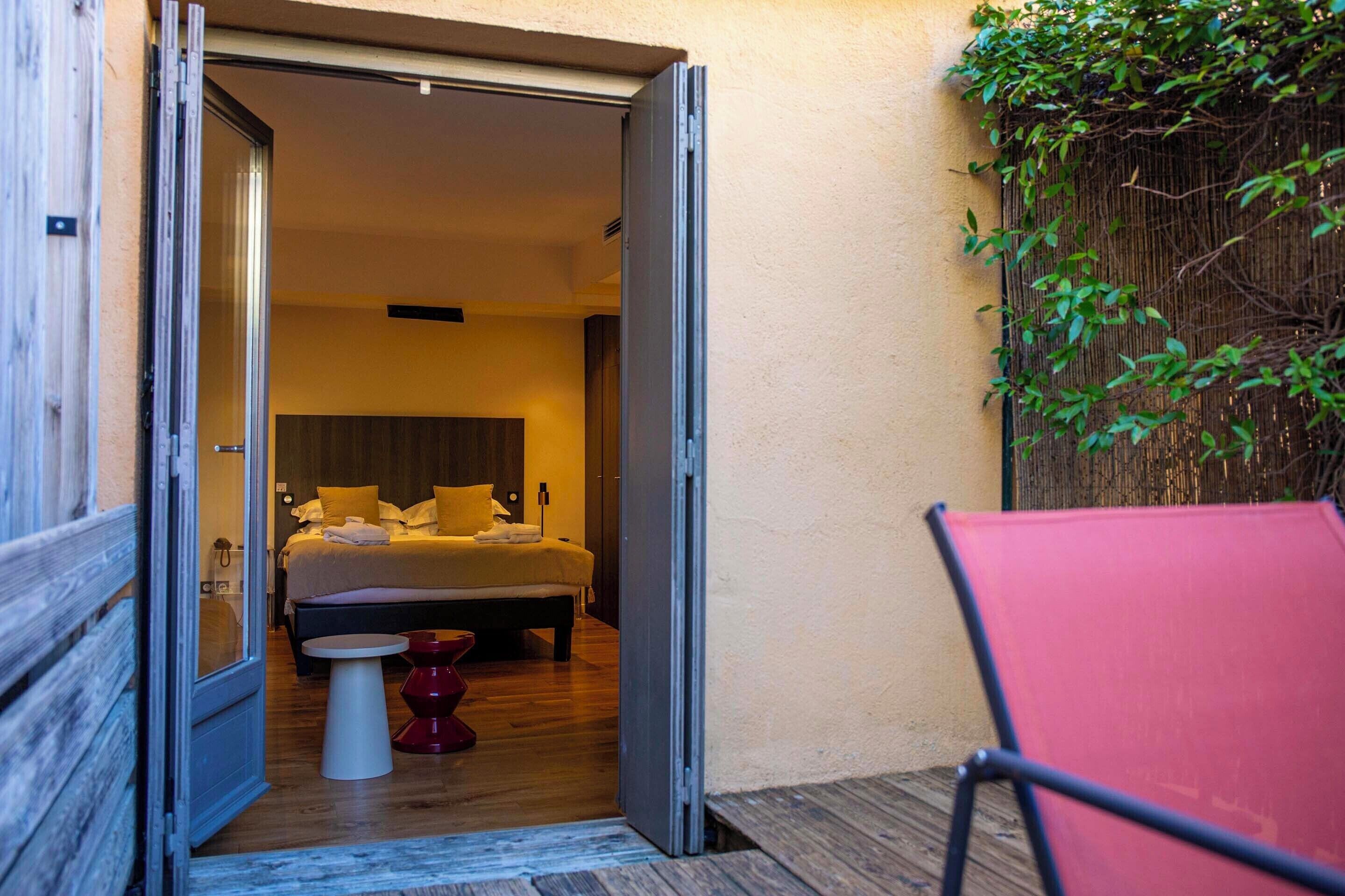 Chambre Supérieure avec balcon ou patio | Literie de qualité supérieure, minibar, coffres-forts dans les chambres