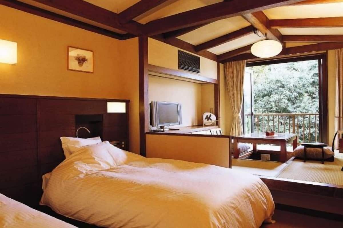 In-room safe, free WiFi