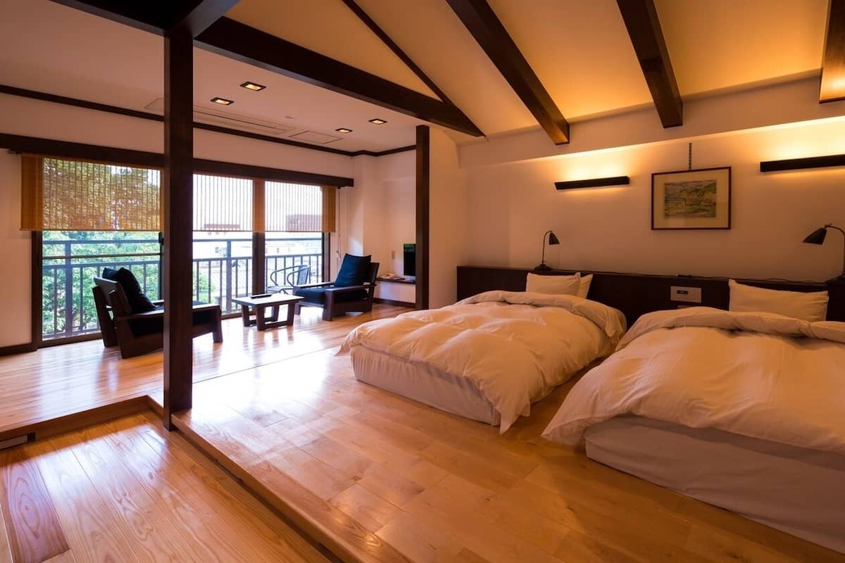 In-room safe, WiFi (free)