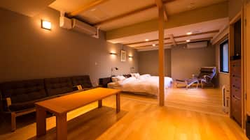 高级双床房 | 客房内保险箱、免费 WiFi