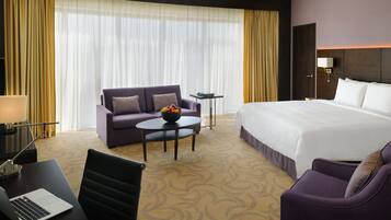 Premium bedding, down comforters, in-room safe, desk