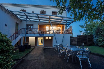 Sure Hotel by Best Western Saintes