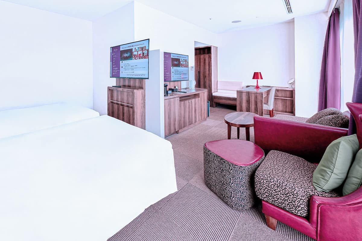 Privilege, Chambre avec lits jumeaux