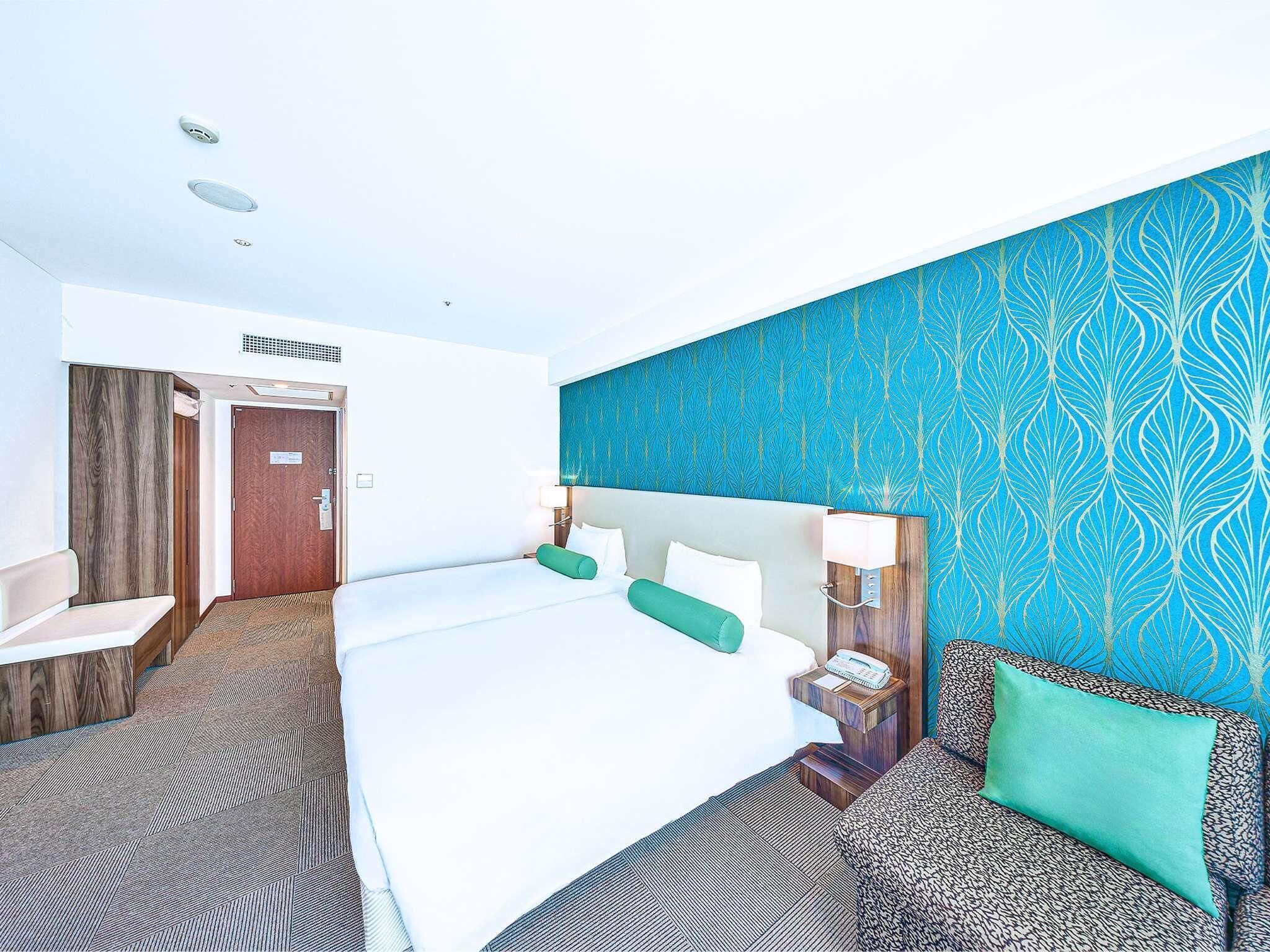 Superior Triple Room | Premium bedding, pillowtop beds, in-room safe, desk