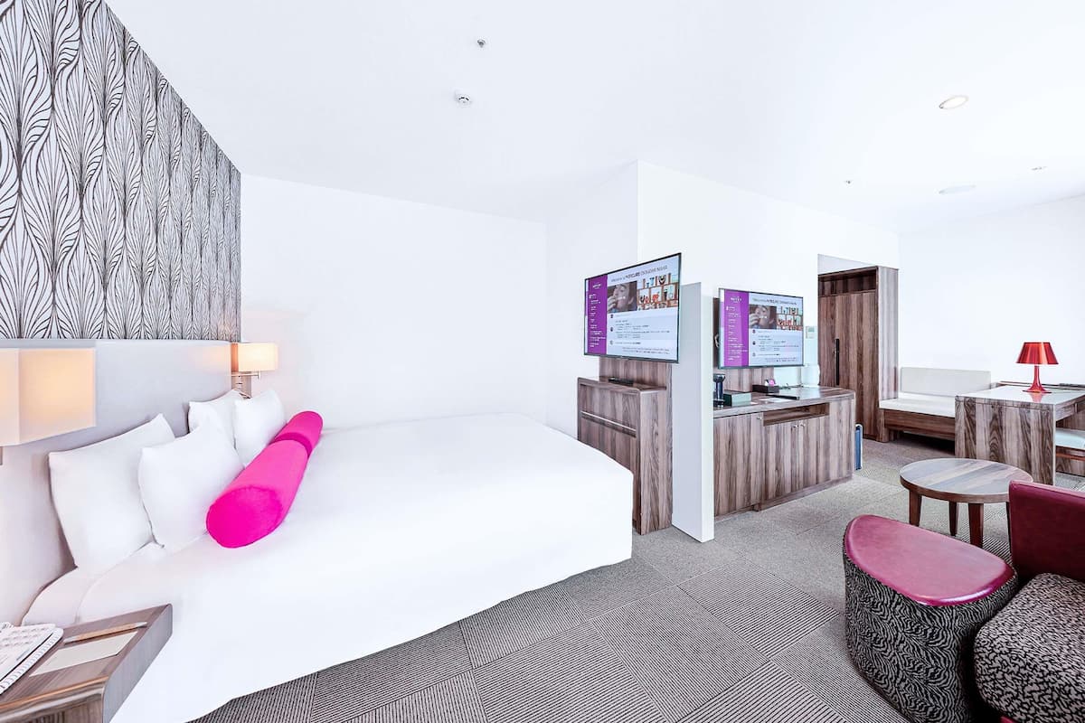 Premium bedding, pillow-top beds, in-room safe, desk