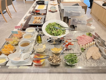 Breakfast served . Osaka Riverside Hotel