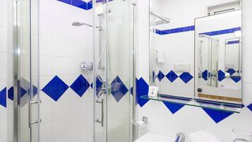 Shower, free toiletries, towels