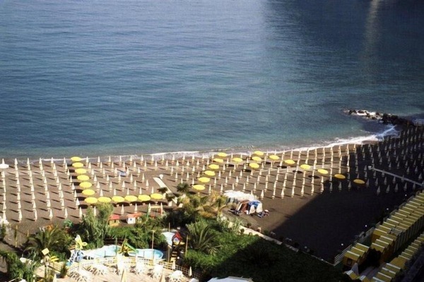 Beach nearby, free beach shuttle