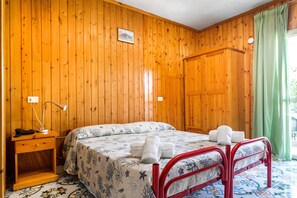 Minibar, caja de seguridad en la habitación, wifi y ropa de cama 