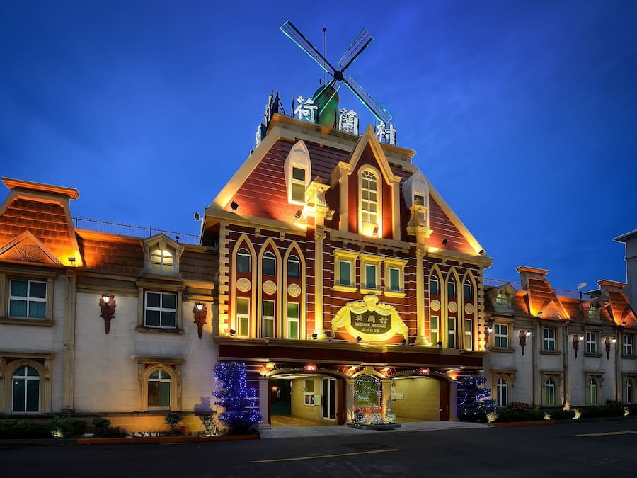 Front of property – evening/night