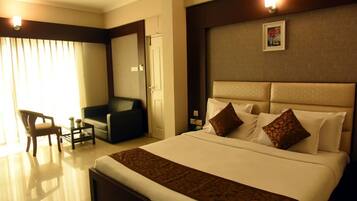 Suite, 1 King Bed | Premium bedding, in-room safe, individually decorated