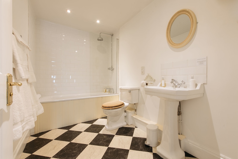 The Rosevine by null