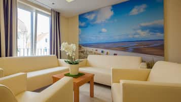 Appartement, 1 slaapkamer | Woonkamer | Flatscreentelevisie