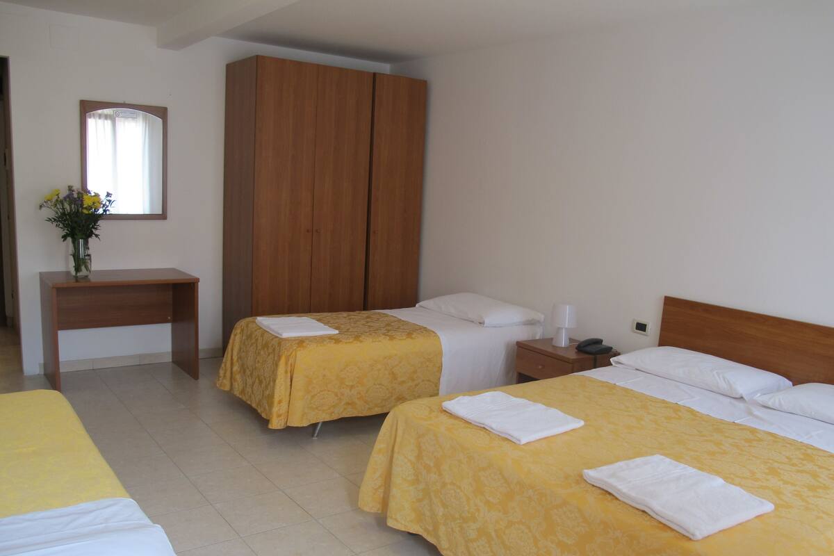 In-room safe, desk, cribs (surcharge), WiFi (free)