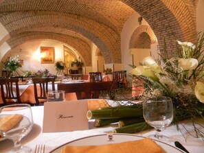 Restaurant - Domus Carmelitana (Rome)