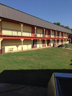 Exterior - Sportsman Inn and Suites (Antlers)