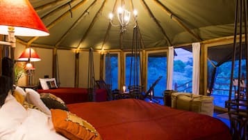 Premium bedding, in-room safe, individually furnished, desk