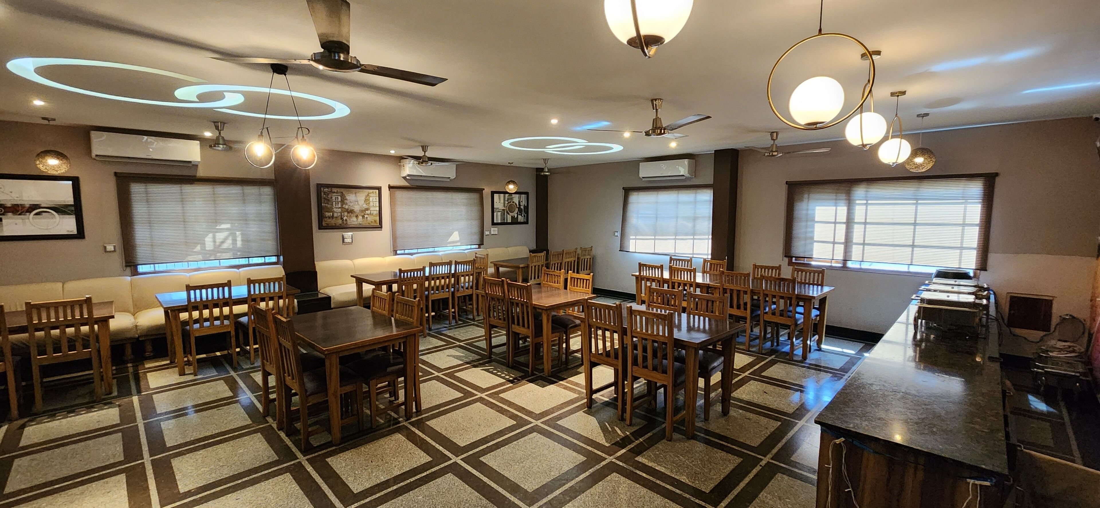 breakfast, lunch, dinner served; garden views