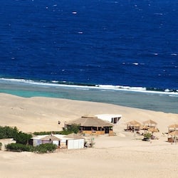 Deluxe Chalet, Sea View | Bed sheets