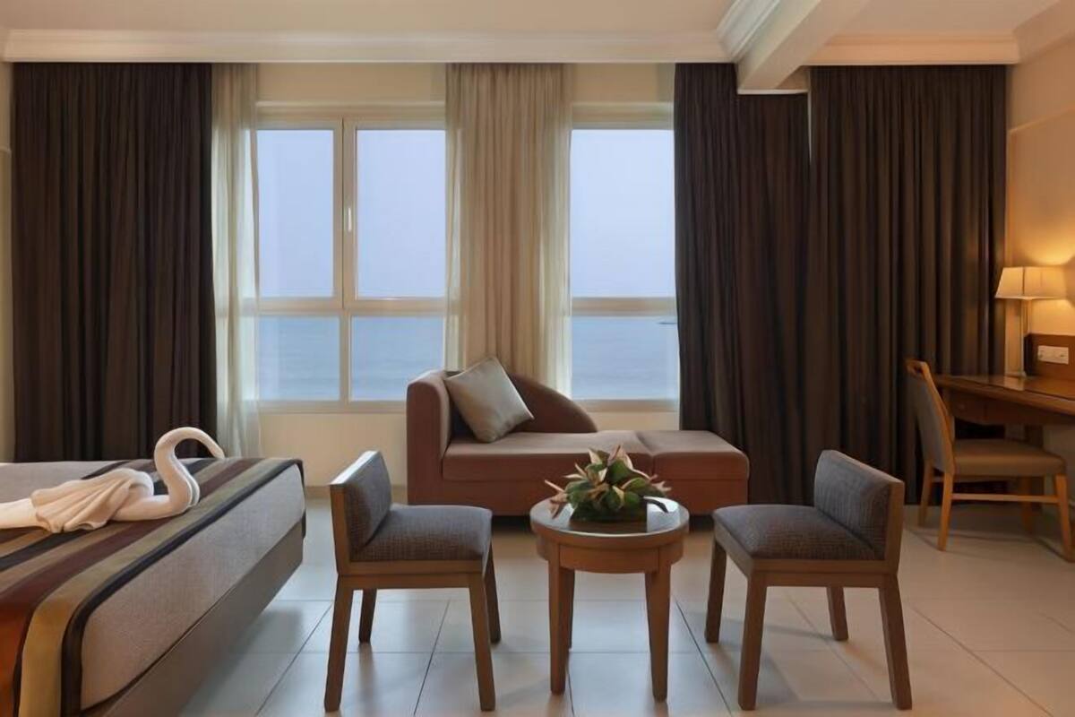 Minibar, in-room safe, desk, blackout curtains
