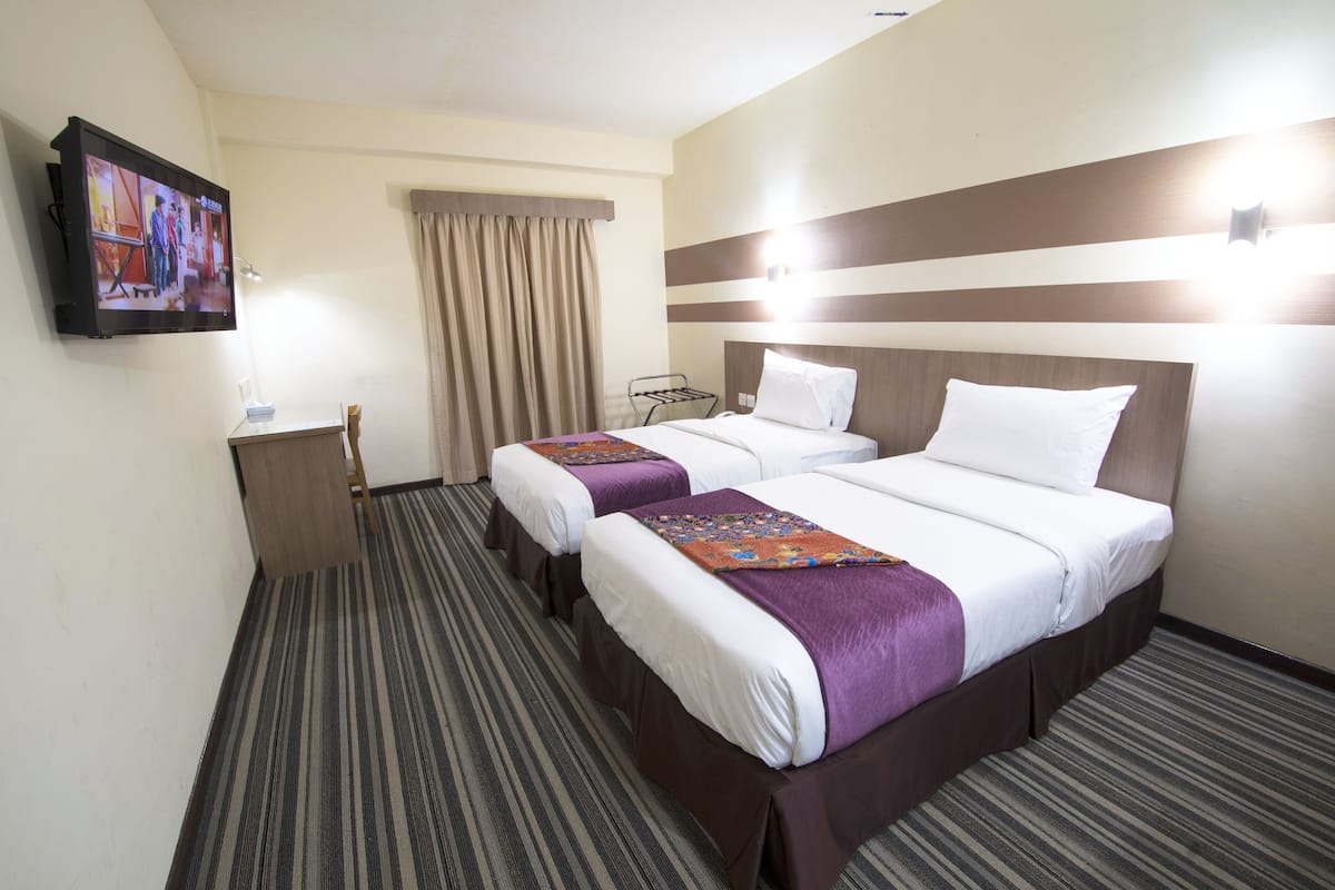 1 bedroom, in-room safe, desk, laptop workspace