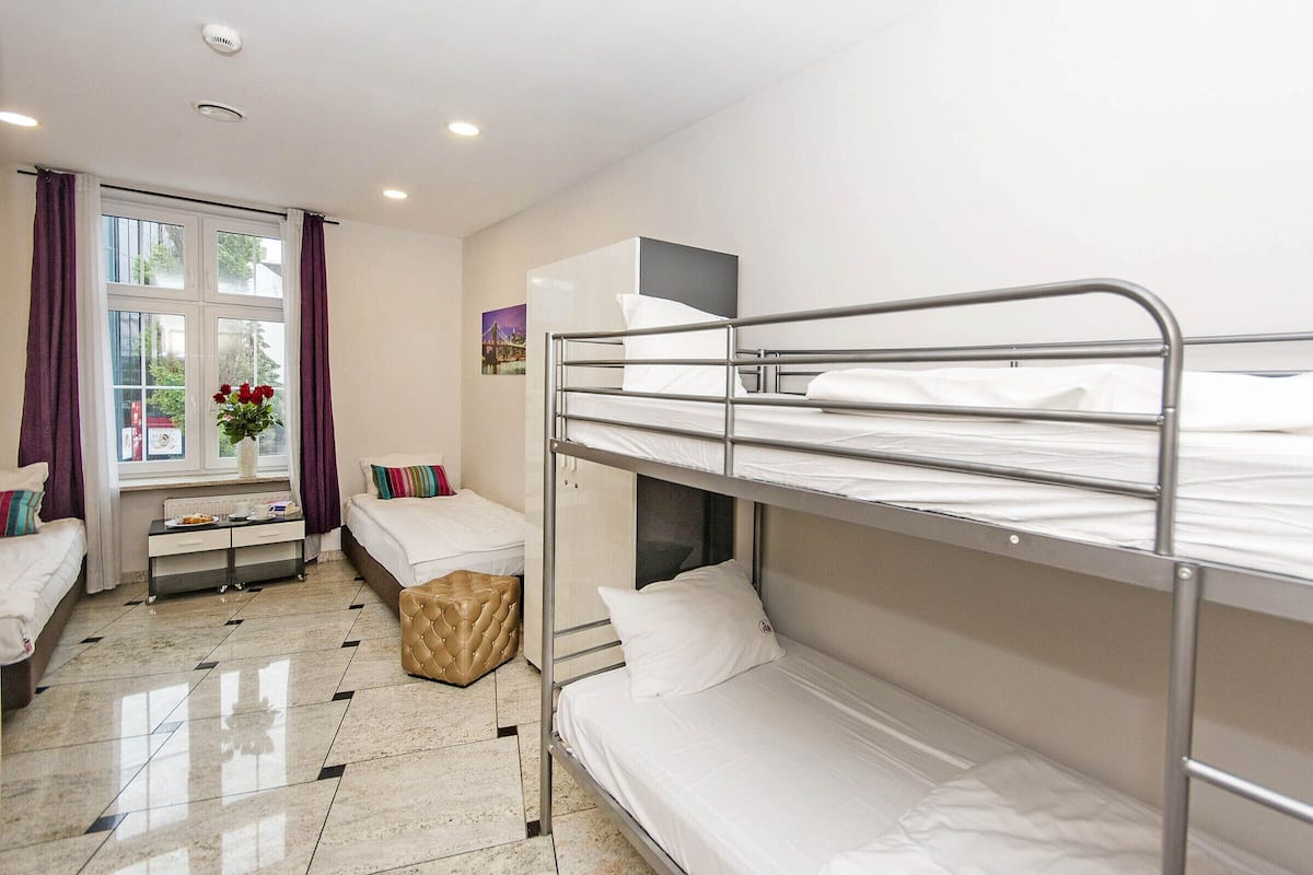 Premium bedding, soundproofing, free WiFi