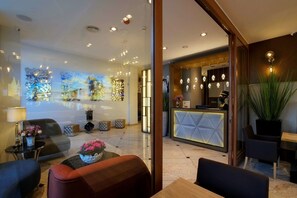 Lobby sitting area - 3City Hostel (Gdansk)