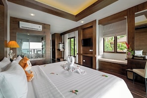 Minibar, in-room safe, free cribs/infant beds, rollaway beds - Secret Cliff Villa (Karon)