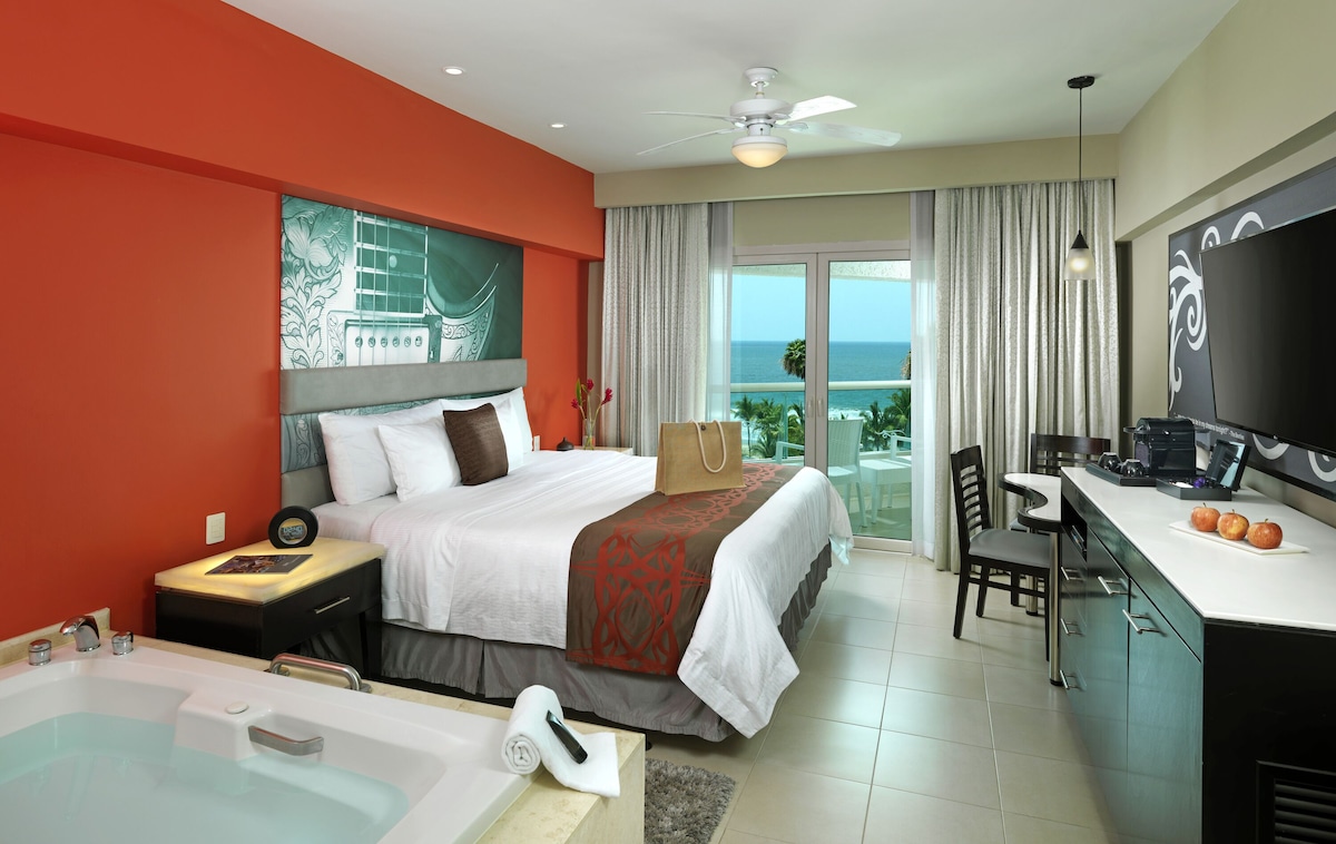 Hard Rock Hotel Vallarta