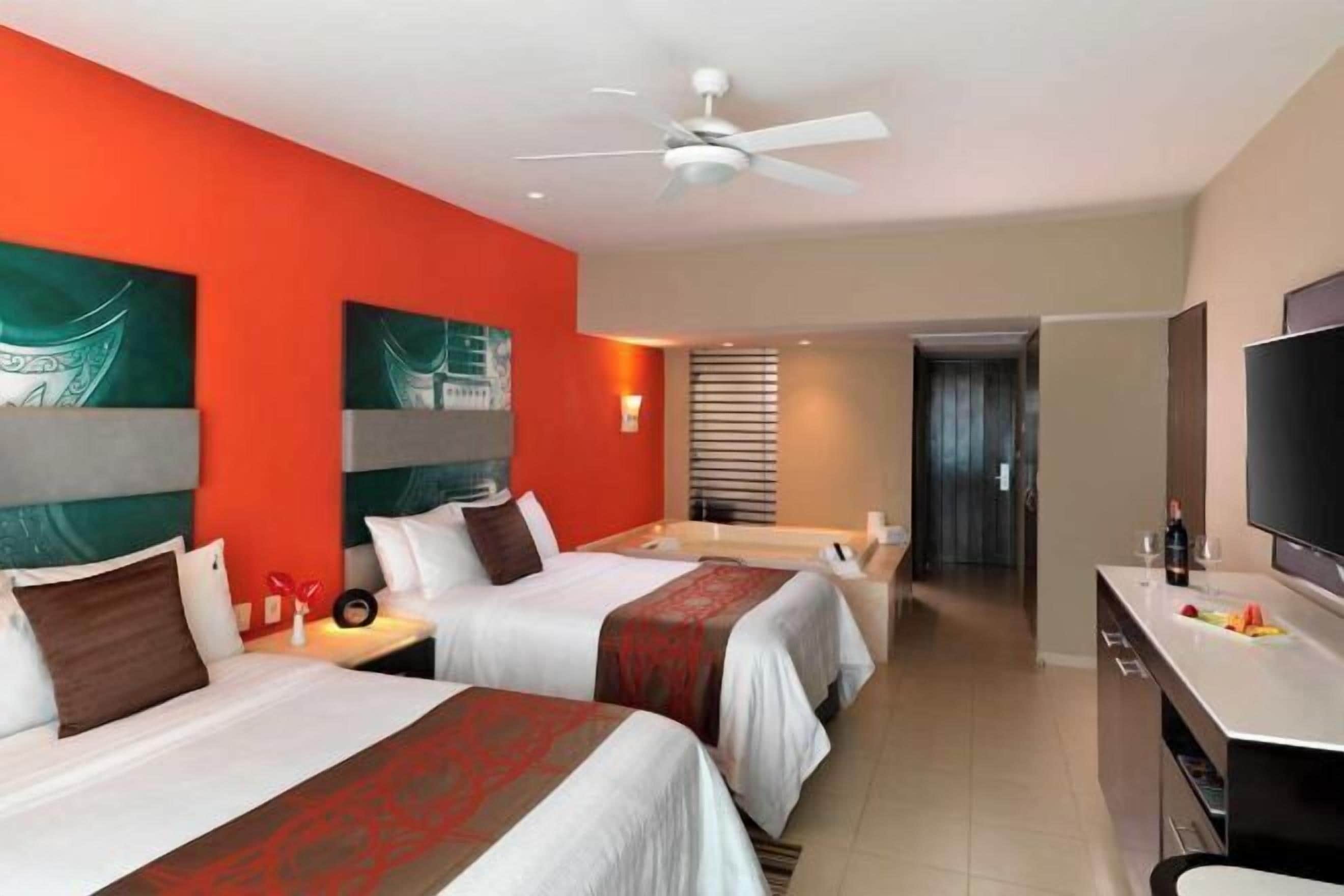 Egyptian cotton sheets, premium bedding, down duvets, free minibar