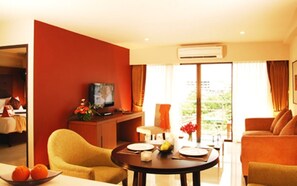 Executive-sviitti, 1 suuri parisänky | Olohuone | LCD-televisio, DVD-soitin, maksullisia elokuvia