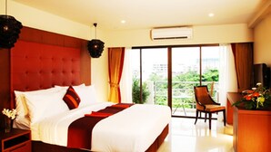 Deluxe Double | Premium bedding, pillow-top beds, minibar, in-room safe - Ziniza The Boutique Service Apartment (Bangkok)