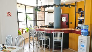 Free breakfast - Hotel Tres Cruces (Montevideo)