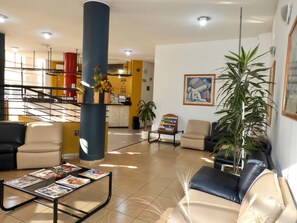 Sittområde i lobbyn