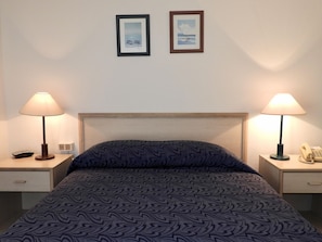 Hochwertige Bettwaren, Pillowtop-Betten, Minibar, Zimmersafe