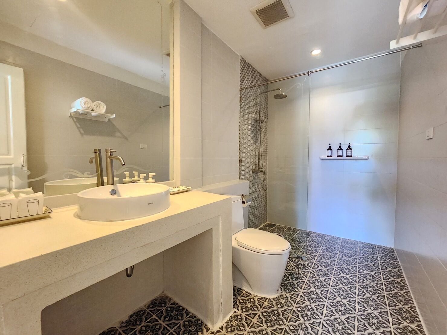 corfu river view | bathroom | free toiletries, hair dryer, bathrobes, slippers