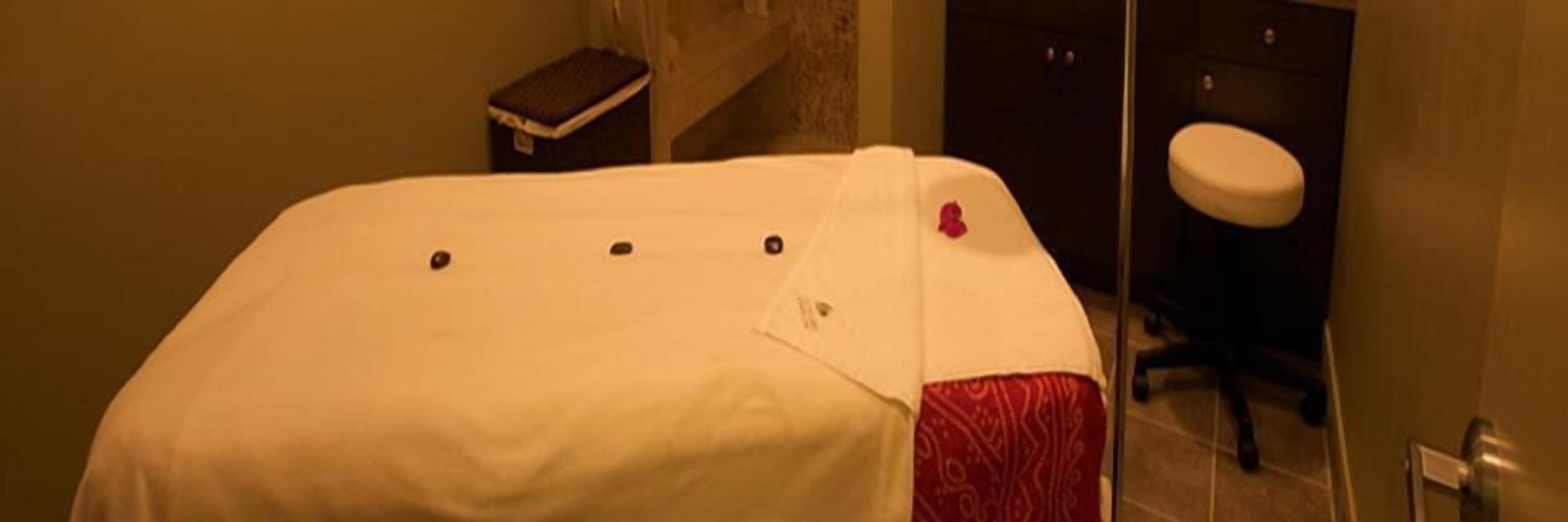 sauna, steam room, body treatments, facials