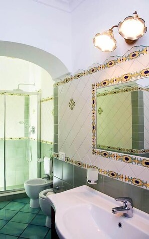 Panoramic Double or Twin Room, 1 Double Bed, Private Bathroom, Ocean View | Bathroom - Monte Solaro (Anacapri)